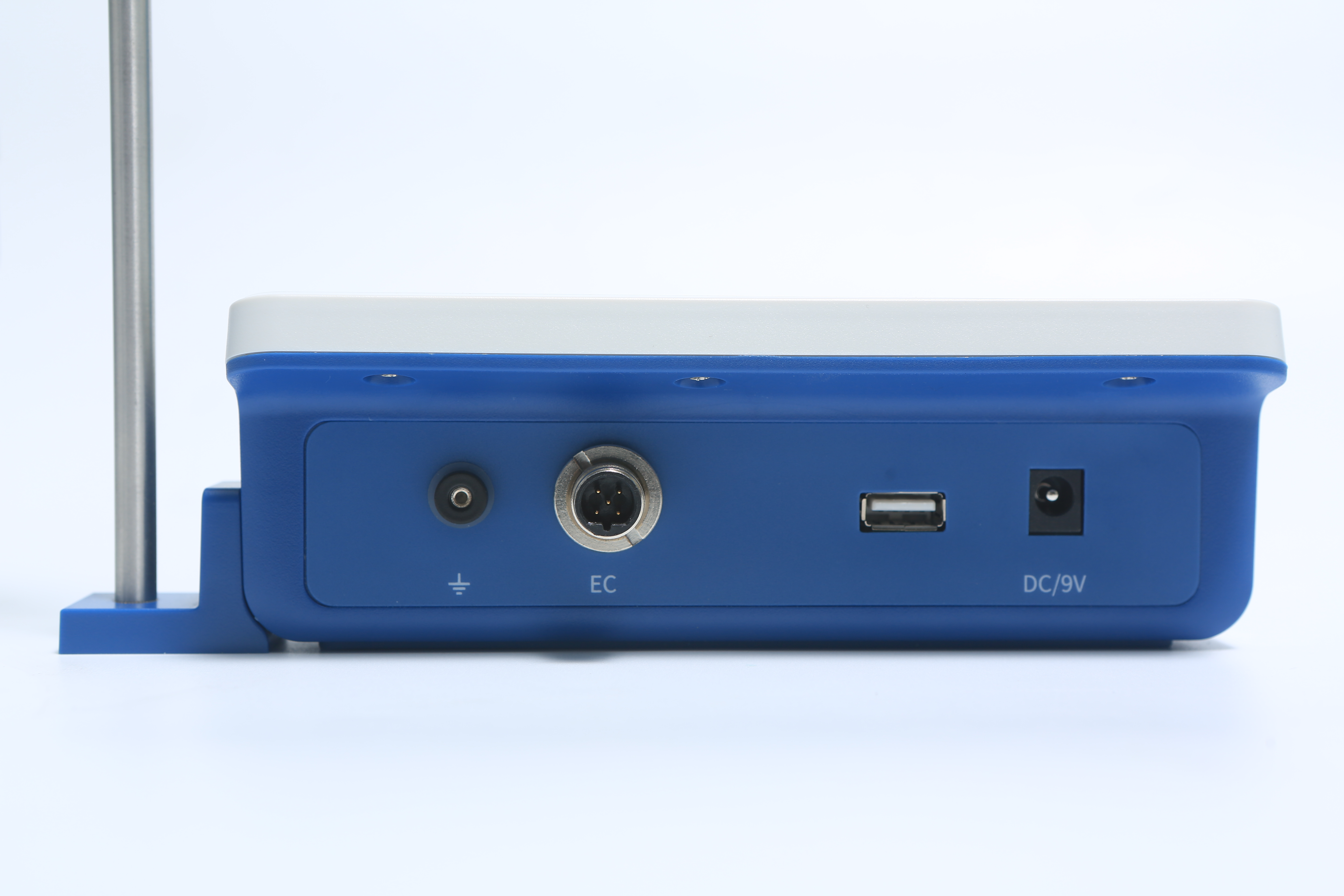 EC100B Benchtop Conductivity Meter