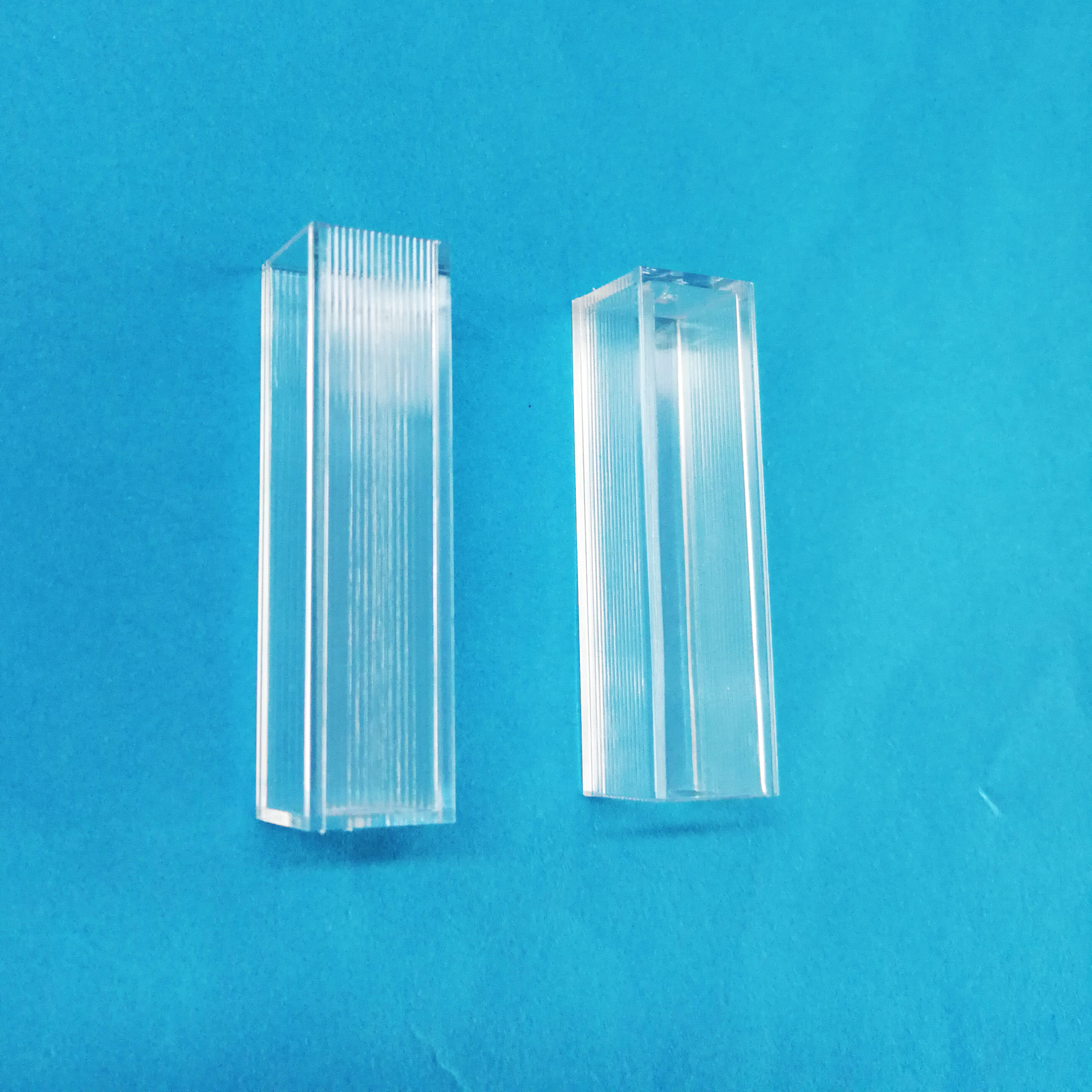 Disposable plastic cuvette 10mm*10mm*45mm for uv vis sepctrophotometer